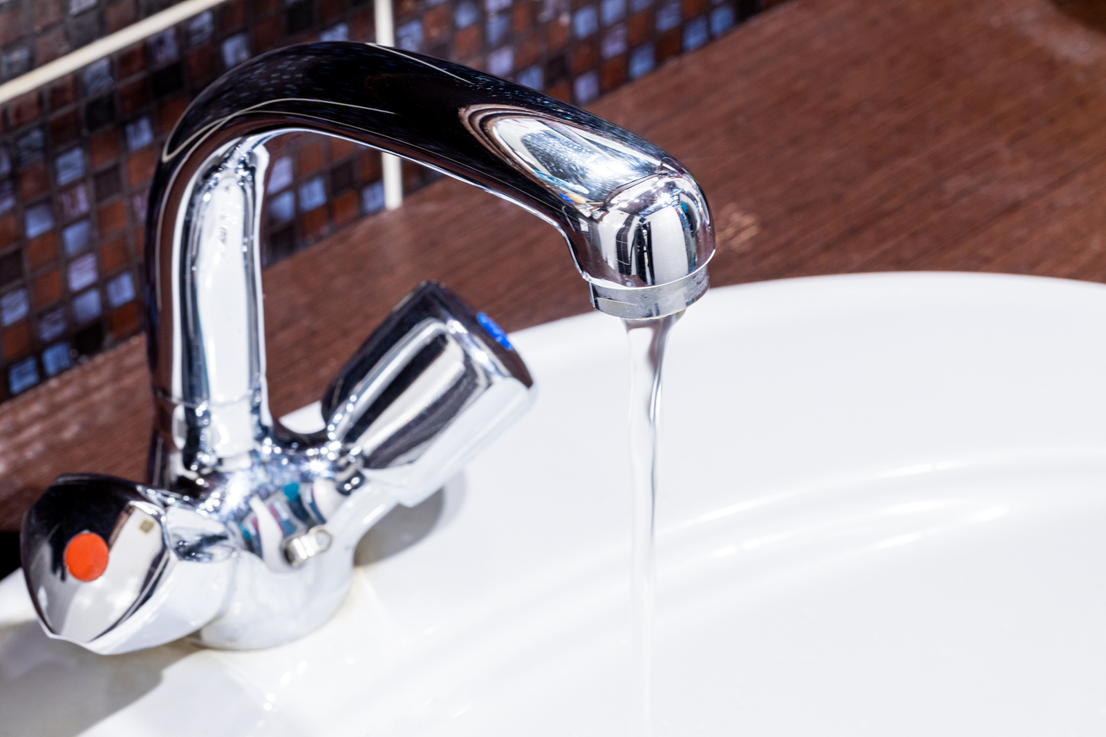 Water pressure in sink